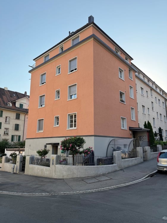 Frisch sanierte 3 Zimmerwohnung mit Balkon in der Länggasse 1