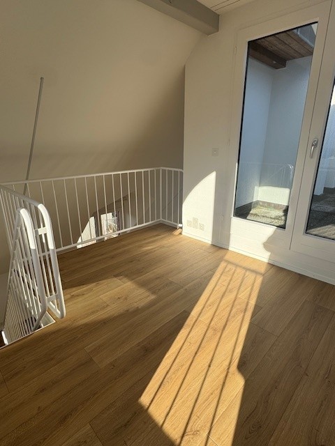 Komplett sanierte 1.5-Duplex-Wohnung in der Nähe vom Europaplatz! 7