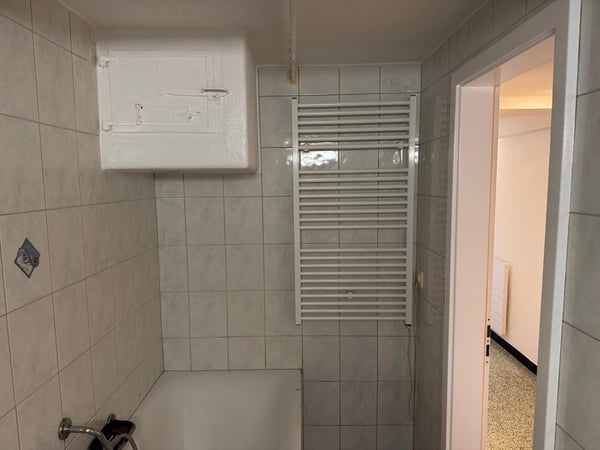 helle 2 1/2 Zimmer Wohnung EG mit privater Terasse 12