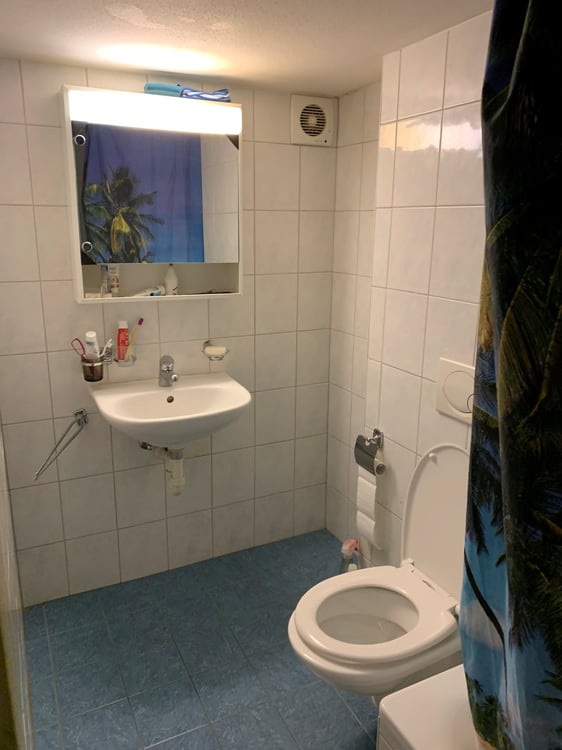 helle 2 1/2 Zimmer Wohnung EG mit privater Terasse 11