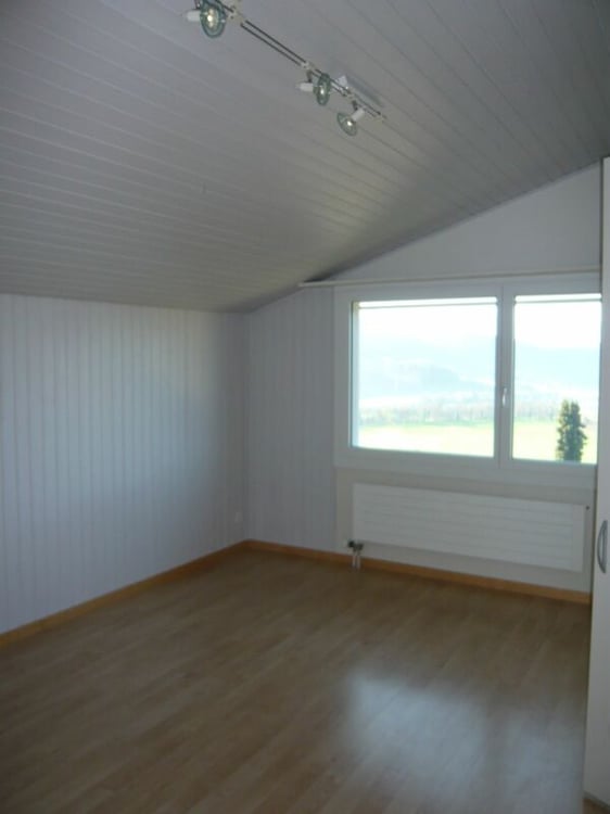 Sonnige 2-Zimmer-DG-Wohnung mit Weitsicht 5