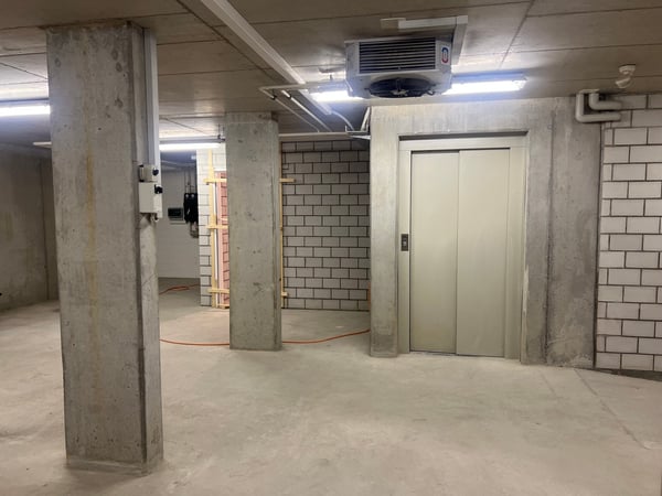 Gewerbe-/Lagerräume im EG & UG (nur zusammen mietbar) 4