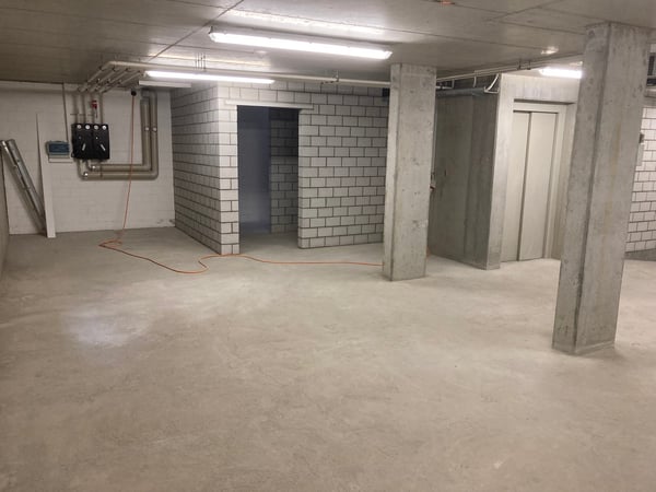 Gewerbe-/Lagerräume im EG & UG (nur zusammen mietbar) 2