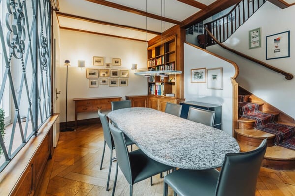 Wohn- und Geschäftshaus 17