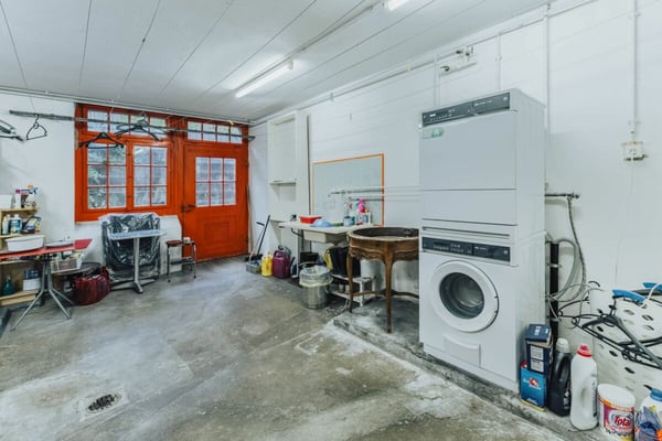 Wohn- und Geschäftshaus 31