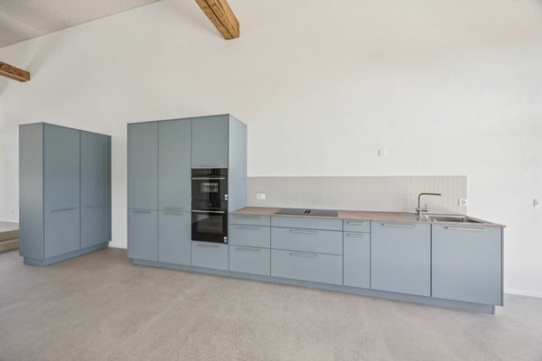 Bauernhaus mit Weitsicht und grosser Parzelle. 8