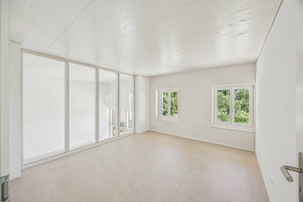 Bauernhaus mit Weitsicht und grosser Parzelle. 12