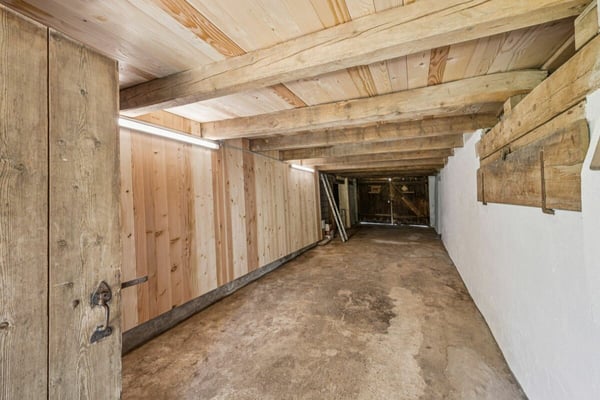 Bauernhaus mit Weitsicht und grosser Parzelle. 19