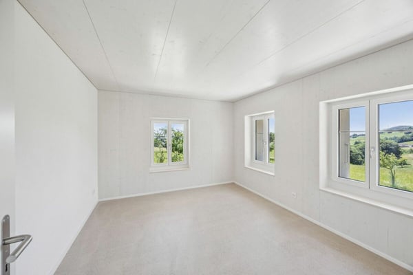 Bauernhaus mit Weitsicht und grosser Parzelle. 14