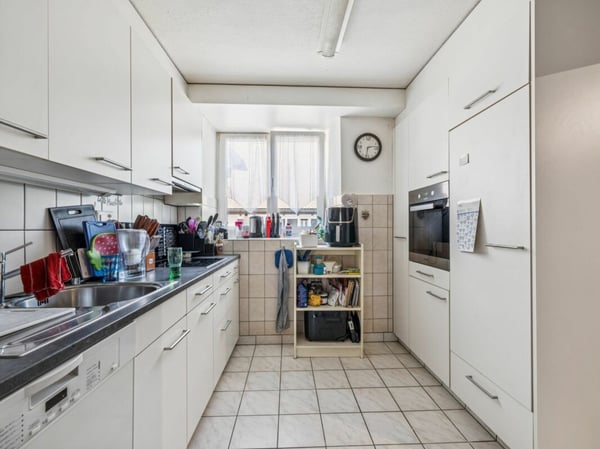 Mehrfamilienhaus mit Gewerberäumen, Garagen  - Wohnen und Arbeiten am selben Ort, vielseitiges Renditeobjekt mit Entwicklungspotential. 15