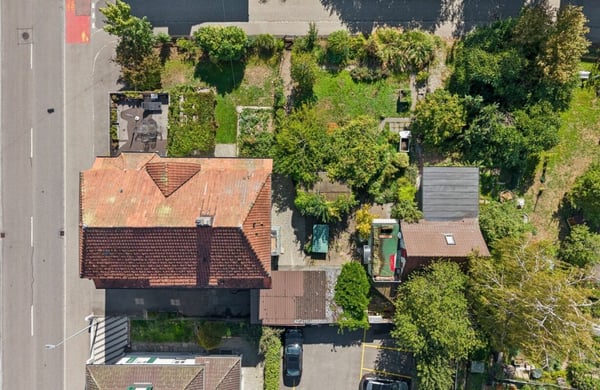 Ein Haus mit Geschichte - Dreifamilienhaus mit Studio und Ladenlokal Kopie 4
