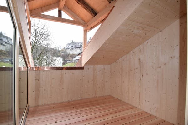 Grosszügige Altstadt-Dachwohnung auf drei Wohnebenen mit Loggia und Schlossblick 9