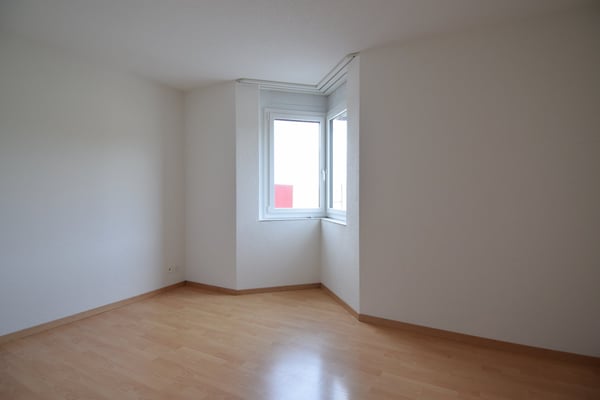 Lyssach...Schöne 2.5 Zimmer Wohnung Erdgeschoss 2