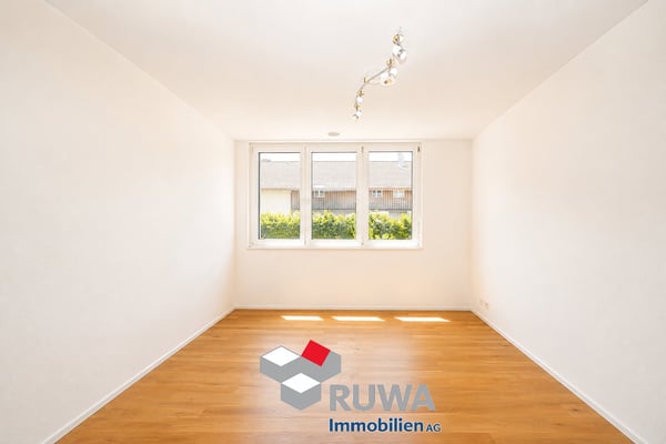 Grosszügiges Einfamilien-Wohnhaus mit Garten an ruhiger Wohnlage in Burgdorf 12