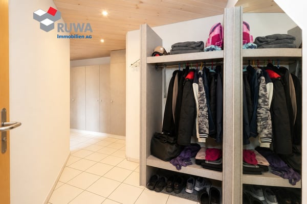 Ankommen und wohlfühlen – helle 4½-Zimmer-Eigentumswohnung mit Lift in Koppigen 4