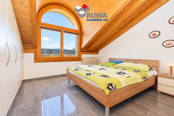 Grosszügige 3½-Zimmer-Dachwohnung mit Galerie und Balkon – Ihr neues Zuhause in Wynigen 9