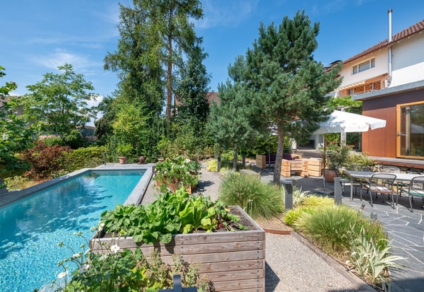 Traumhaus mit Pool und Gartenoase 2