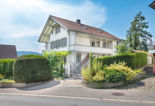 Traumhaus mit Pool und Gartenoase 4