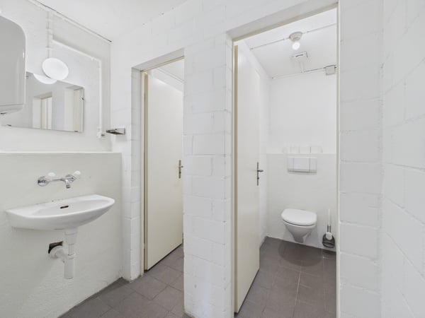 Einzigartige Lofteinheit im legendären Stufenbau 9