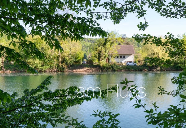 Charmantes Einfamilienhaus am Ufer der idyllischen Zihl 1