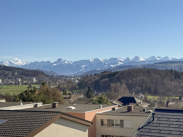 Villa mit Ausbaupotenzial und Bergpanorama an Traumlage 2