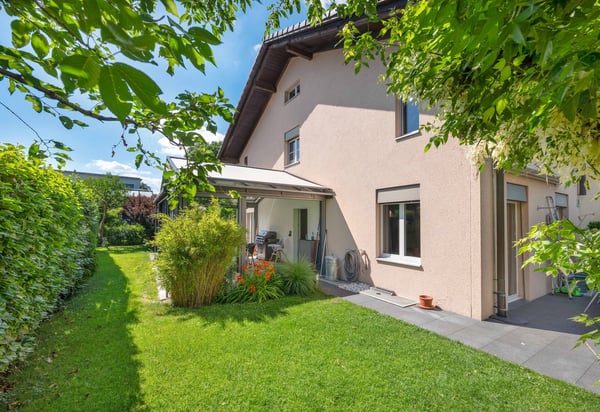 Grosszügiges Wohnen mit Wintergarten an ruhiger Lage 5