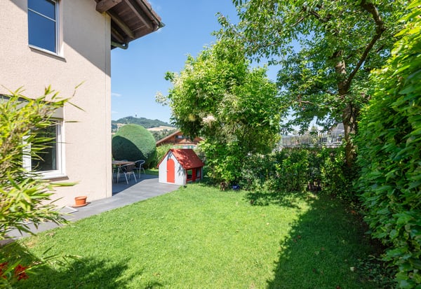 Grosszügiges Wohnen mit Wintergarten an ruhiger Lage 6