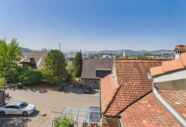 Exklusive Dachwohnung mit Bergsicht und attraktiver Sonnenterrasse 2