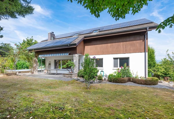 Grüne Oase mit Pool, Weitblick und viel Raum 3