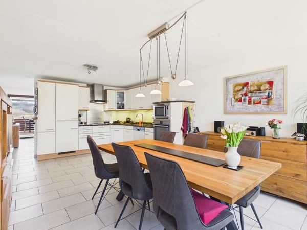 Attraktive Duplexwohnung im legendären Rainpark 9