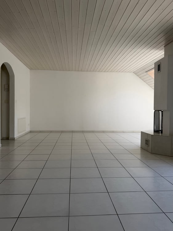 Charmante 3.5-Zimmer-Dachwohnung mit Cheminée und Terrasse 5