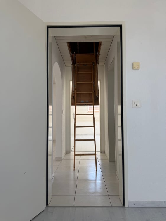 Charmante 3.5-Zimmer-Dachwohnung mit Cheminée und Terrasse 11