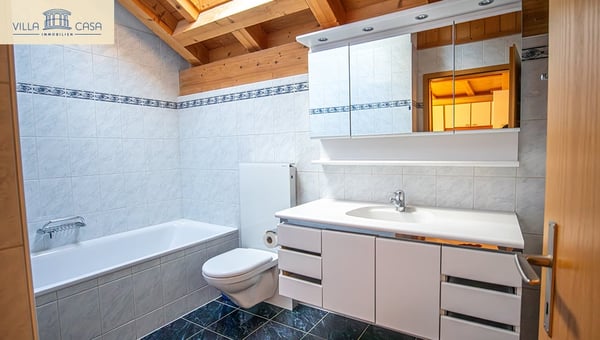 Grosszügige Dachwohnung mit Galerie und sonniger Ausrichtung – Ihr neues Zuhause 11