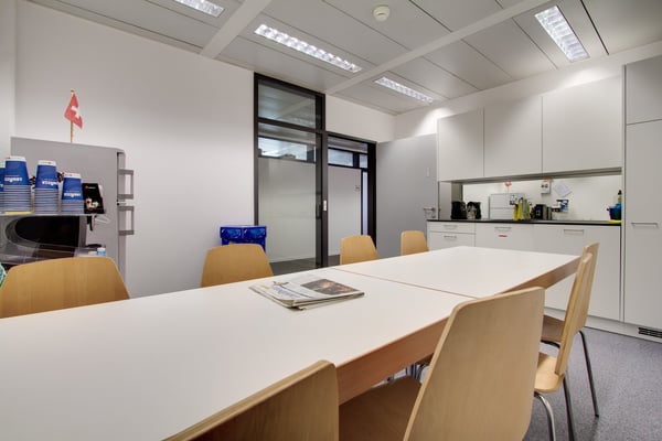 Helles Büro für Kleinunternehmer oder Start-ups - sofort verfügbar 3