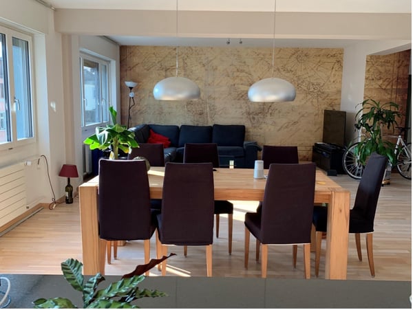 Grosszügige 1.5-Zimmer-Wohnung mit Balkon an der Badenerstrasse, Zürich 3