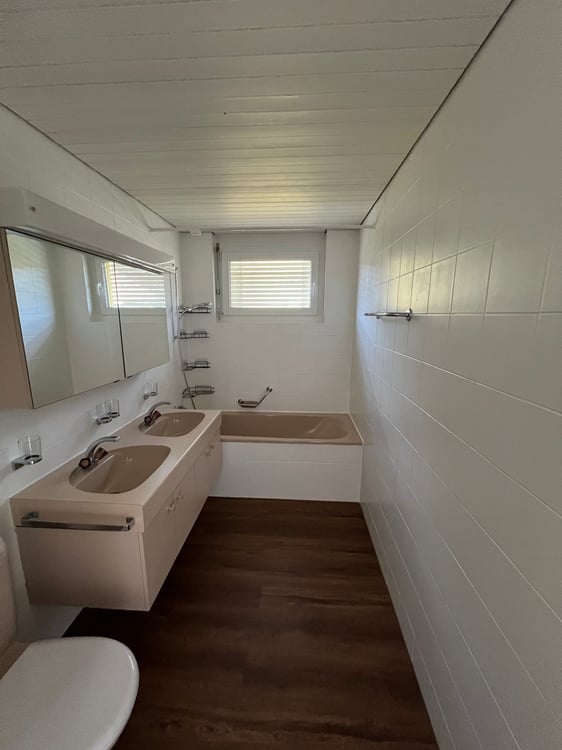 Grosszügige 4.5-Zimmer-Dachwohnung mit Riesenterrasse 12