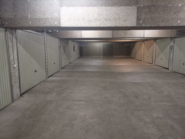 Abschliessbare Einzelbox in Tiefgarage zu vermieten 2