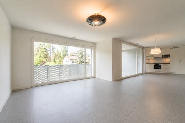 Grosszügige 3.5-Zimmer-Wohnung mit Abendsonnenbalkon, 7 Gehminuten vom Bahnhof Aarau 2