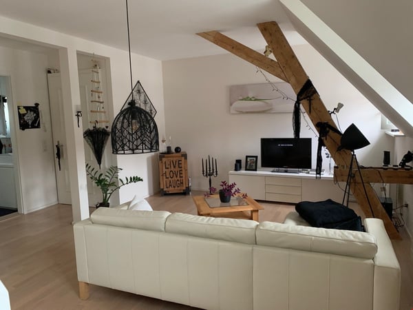 Wunderschöne 2-Zimmer-Dachwohnung 2