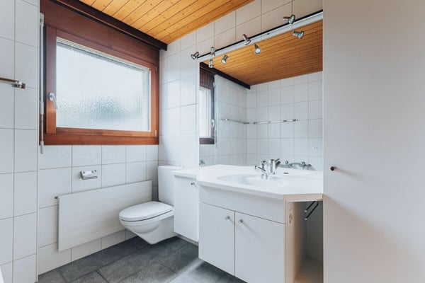 Doppel-Einfamilienhaus (2x 4 Zimmer) an ruhiger Lage 11