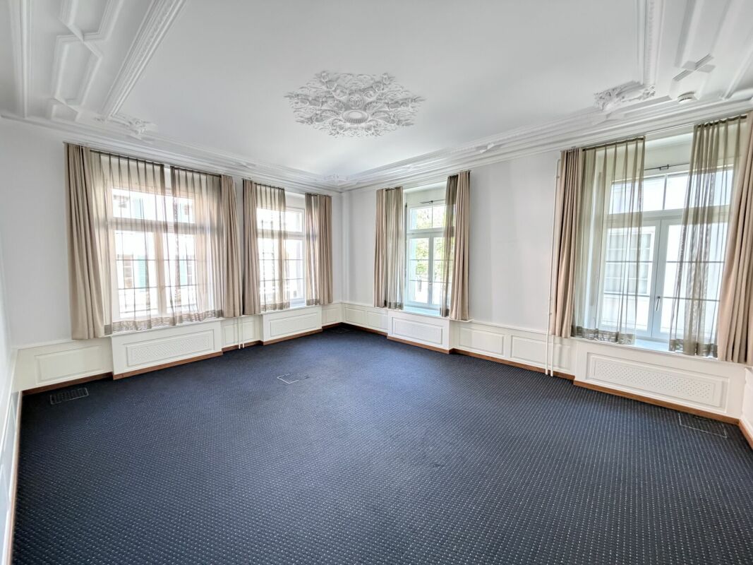 Espaces de bureau exclusifs dans le centre-ville (Total 285m²)