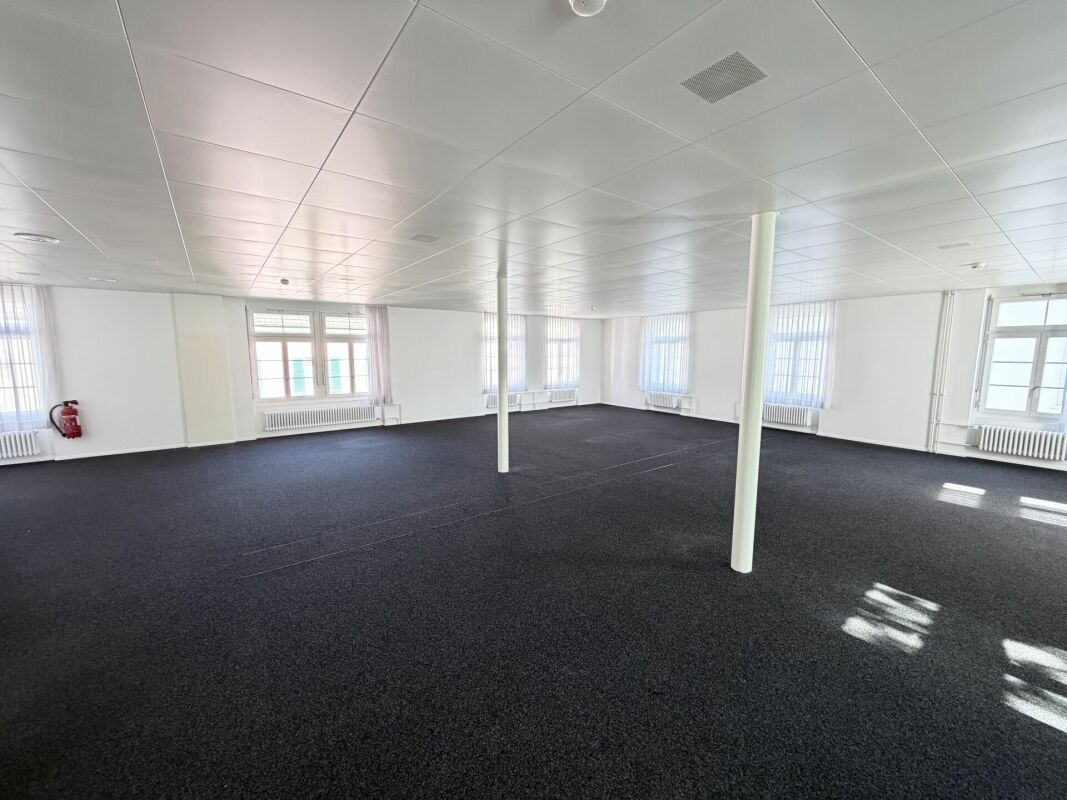 Espaces de bureau exclusifs dans le centre-ville (Total 285m²)