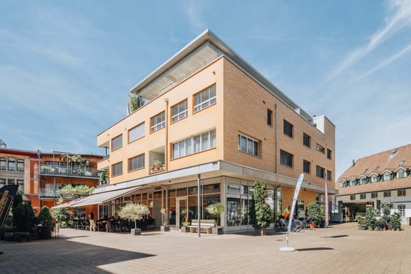 Anlage im Stadtzentrum: Gewerbe und Wohnen an bester Lage 9