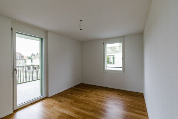 Top 2 1/2-Zimmerwohnung im 1. OG in der Überbauung Blumenau 5