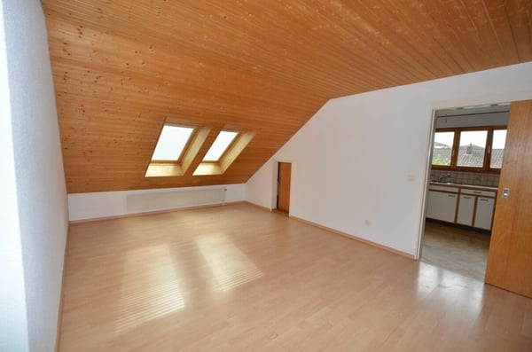 4.5 Zimmer, 160m², 1'900.- inkl. Nebenkosten 13