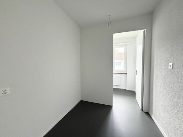 3 1/2-Zimmerwohnung im 2. Obergeschoss 13