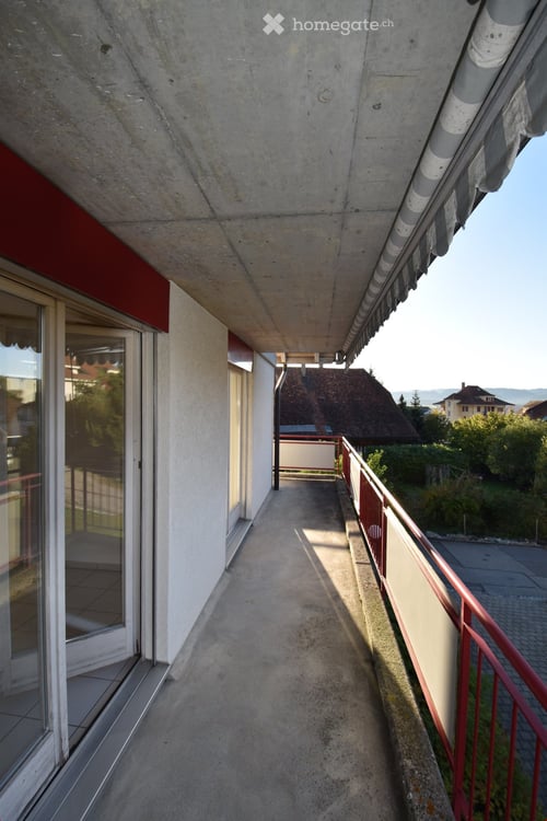 4.5-Zimmerwohnung mit grosser Terrasse und grossem Balkon 8