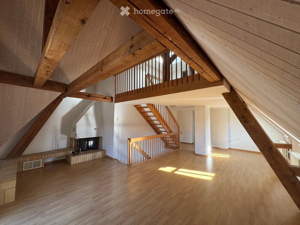 Lichtdurchflutete Wohnung mit traumhaftem Blick über die Stadt Bern 4
