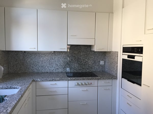 Lichtdurchflutete Wohnung mit traumhaftem Blick über die Stadt Bern 11