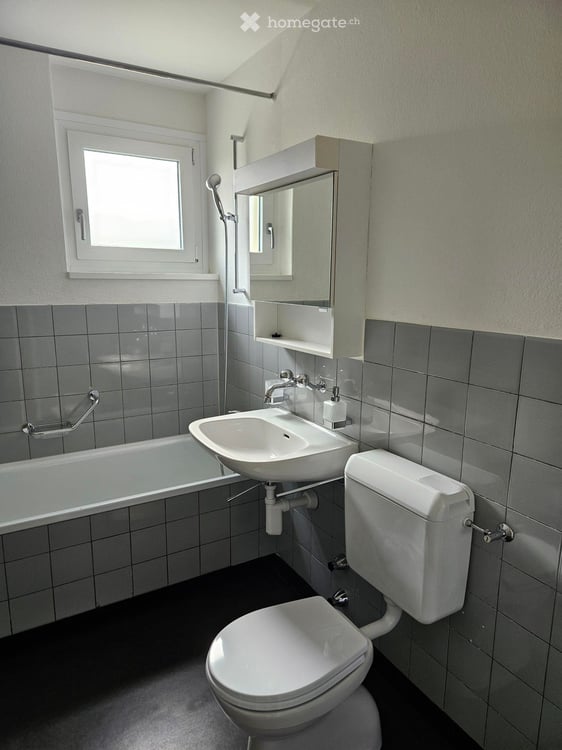 Schöne und helle 3.5-Zimmerwohnung in Stettlen 8